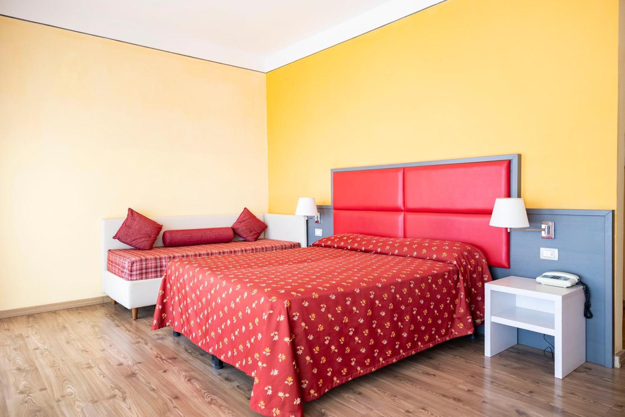 Hotel Villa Margherita Ladispoli Room photo