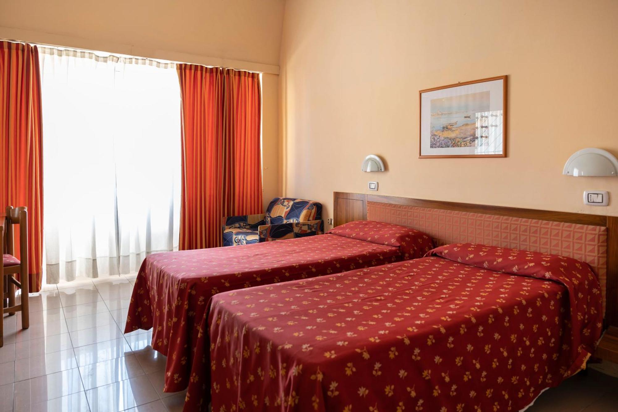 Hotel Villa Margherita Ladispoli Room photo